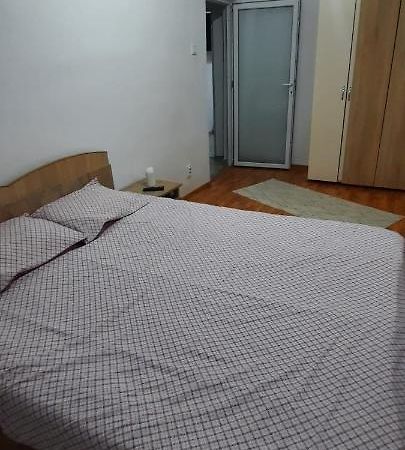 Apartament La Denis Birlad Экстерьер фото