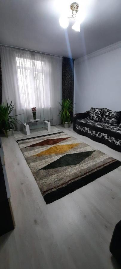 Apartament La Denis Birlad Экстерьер фото